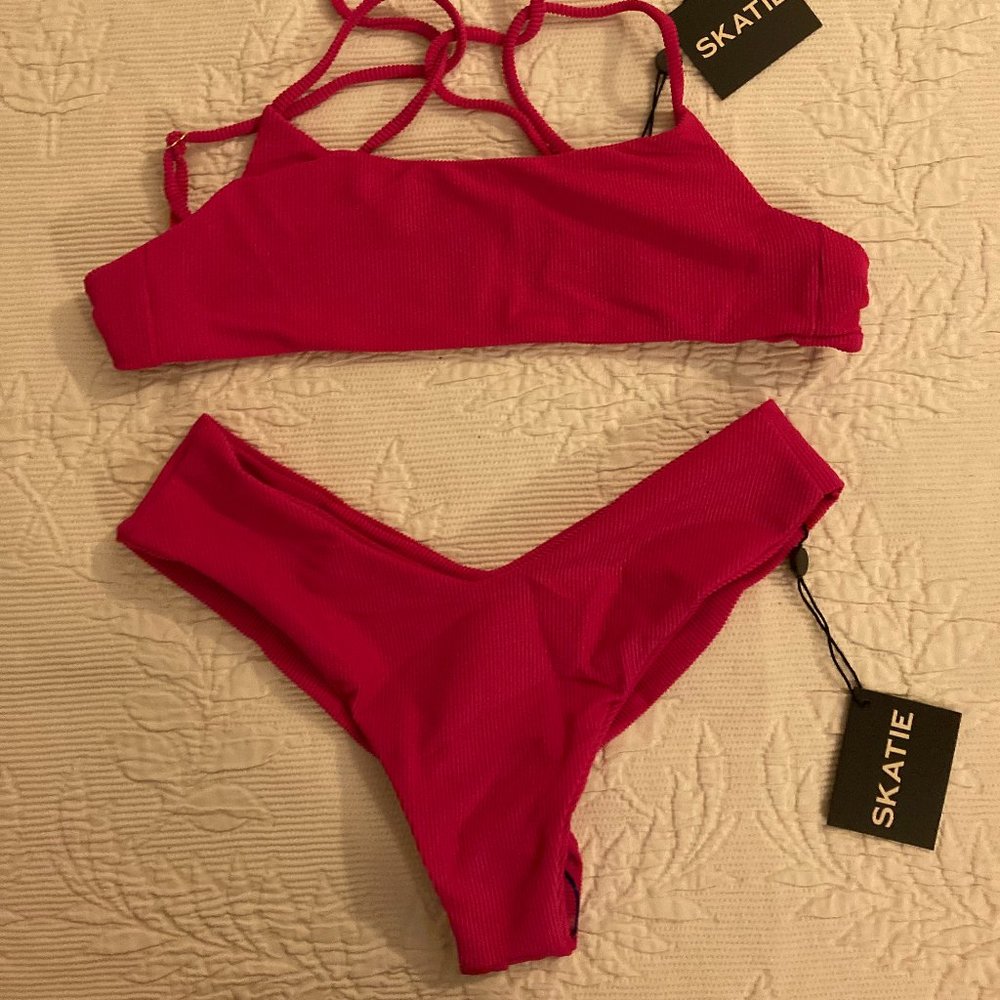 New Skatie bikini set Maddie top Mandi bottom in sold-out Pink / Magenta, both …